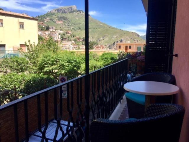 Bed & Breakfast Casa Arico & Shatulle